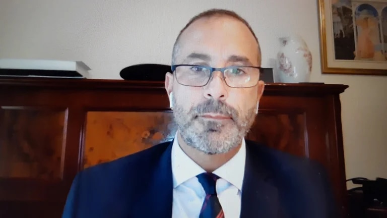 Detonaron el paquete sospechoso hallado frente a la casa de un juez del caso Vialidad: tenía frutas en su interior