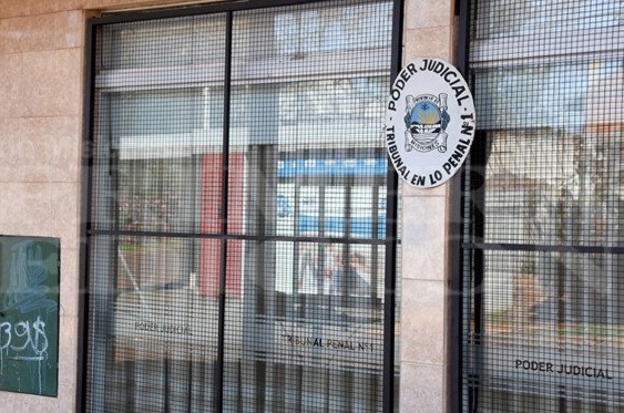 Pastor irá a juicio hoy es acusado de abuso en un hogar de niñas de San Vicente