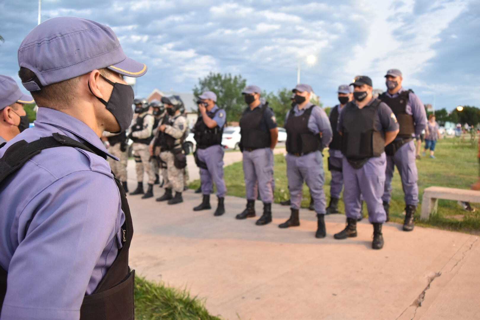 CASI 60 EFECTIVOS CUSTODIARAN EL EVENTO