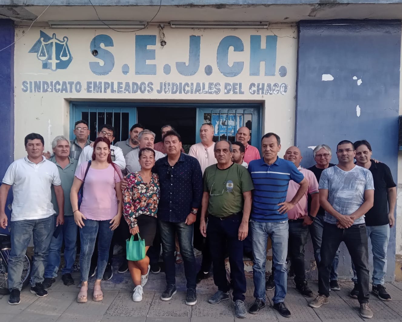 Judiciales: Aranda Suspendida de la conducción del Gremio quien será citado para negociar las paritarias?