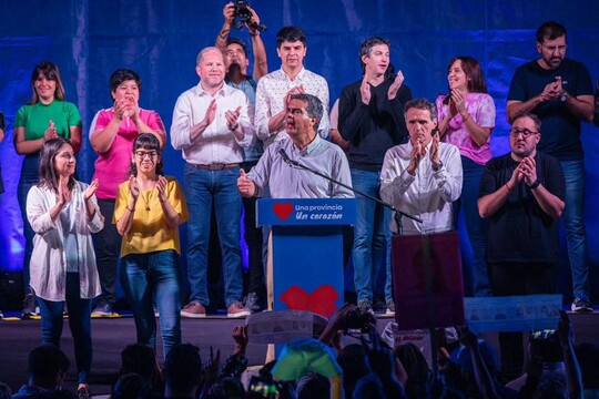 Juan Manuel Chapo fue denunciado por usar a niños en su campaña política