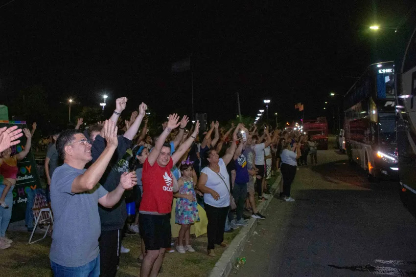 Resistencia: Es Hoy, partió el contingente a Bariloche 