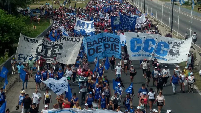 El Gobierno congeló el Potenciar Trabajo