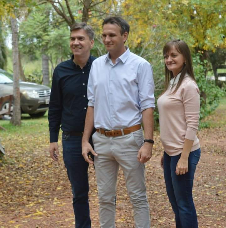 Primera elección municipal con cambio de gobierno provincial