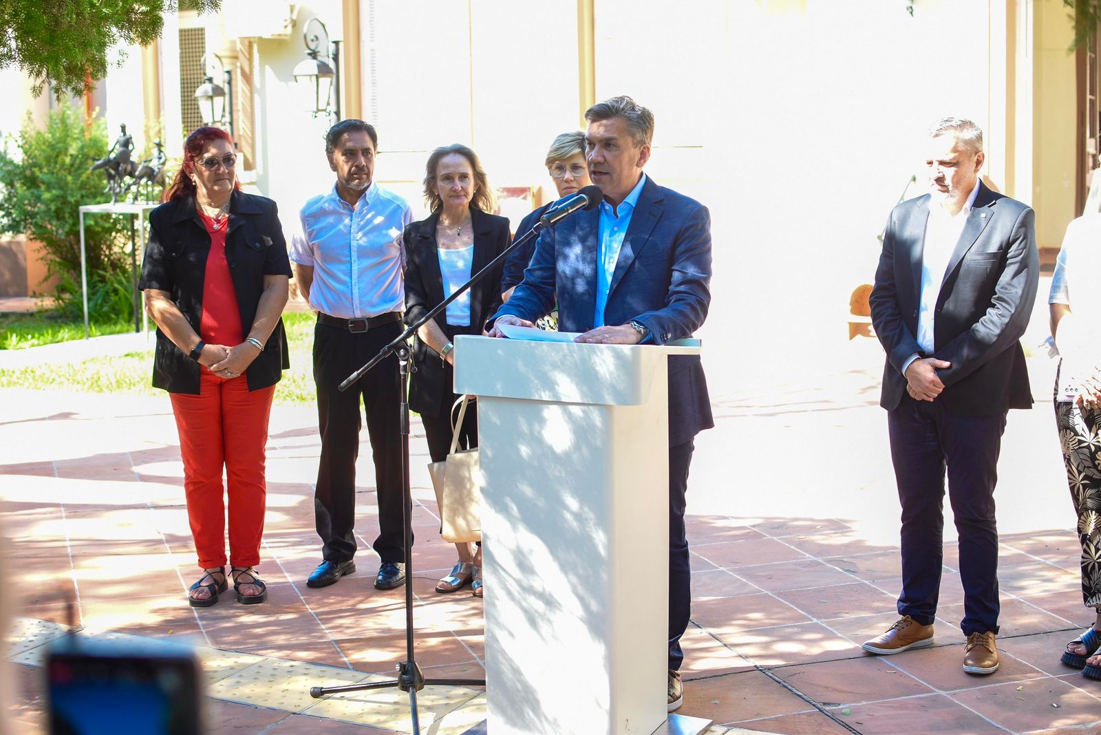 El gobernador anunció el pago de la cláusula gatillo para docentes