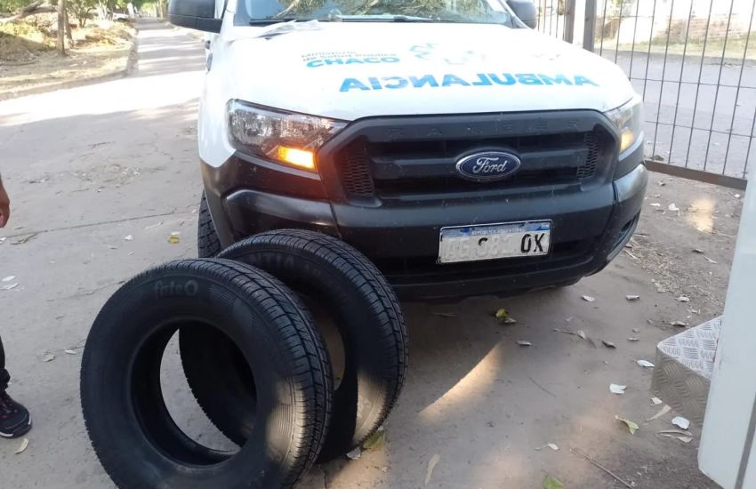 Inversión en cubiertas y baterías para recuperar 15 ambulancias de la red de salud provincial