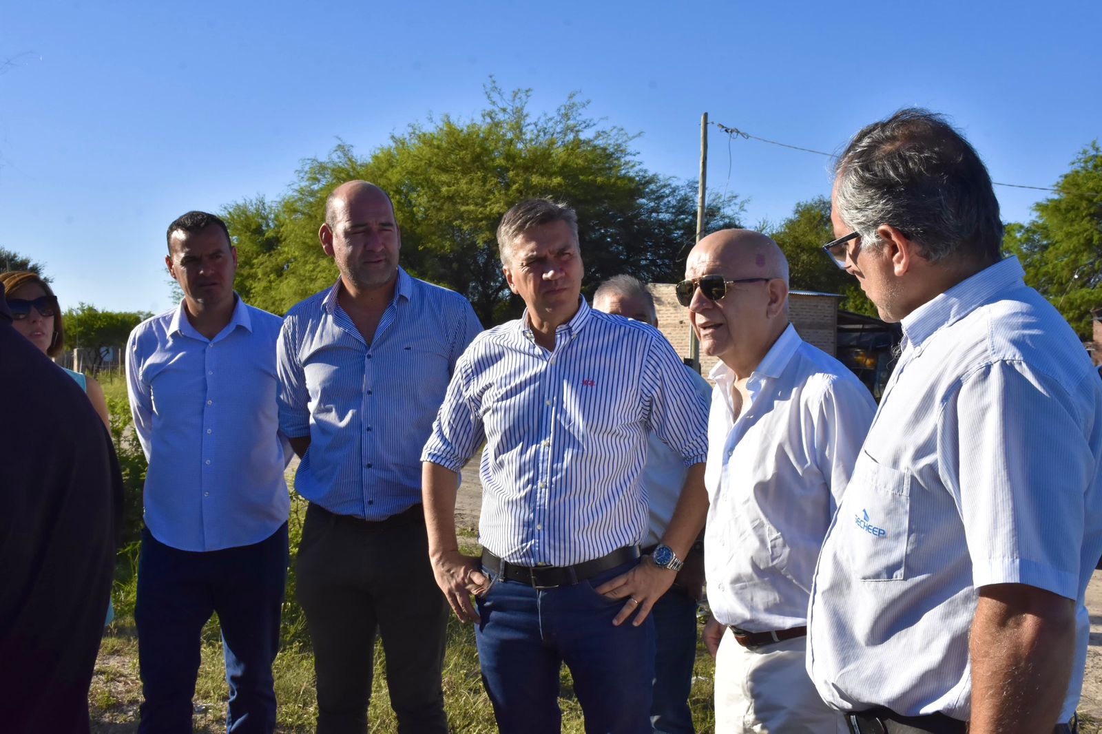 Zdero en Basail: electrificación rural y provisión de agua potable para la localidad
