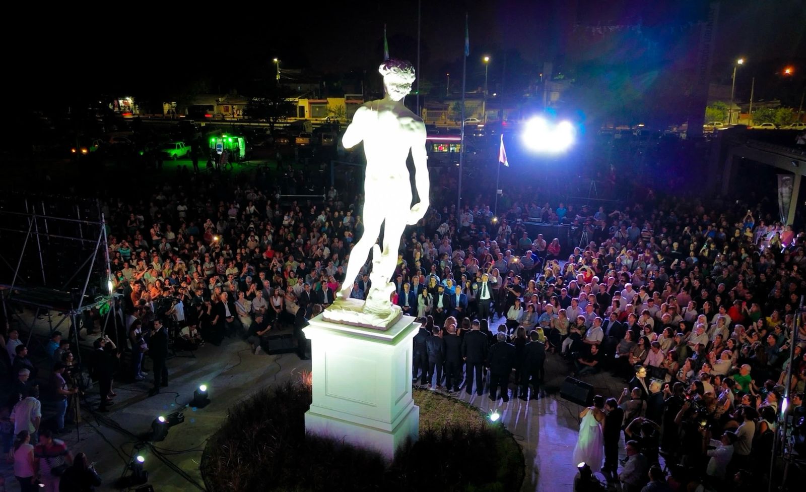 El Gobernador Leandro Zdero acompañó la presentación de la Bienal Internacional de Esculturas Chaco 2024