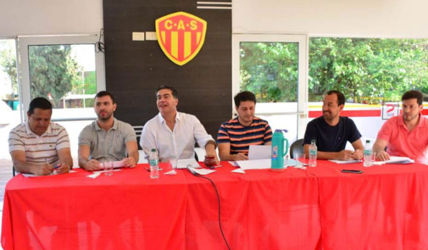 Club Sarmiento en caída libre, descontrol y anarquía