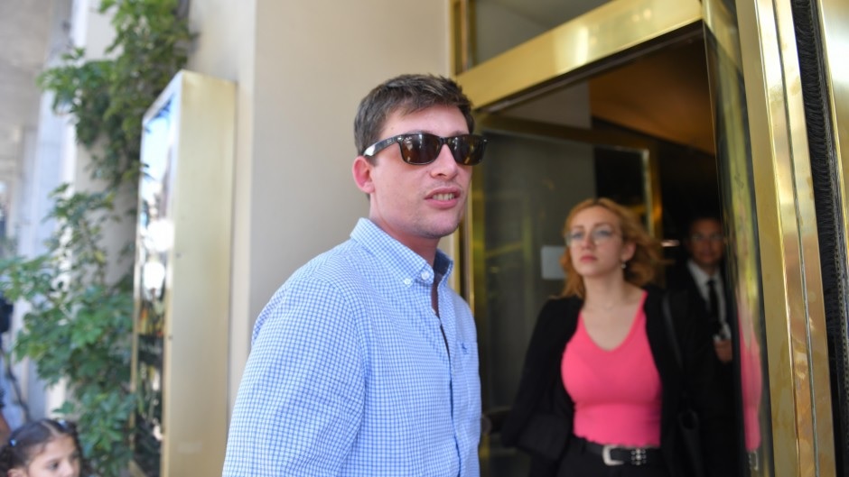 Santiago Caputo amenazó a Macri y le suspendieron la cuenta