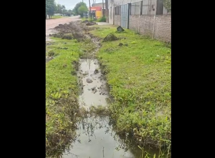 Grave denuncia penal en Villa Berthet: aislamiento forzado, abuso de poder y riesgo de vida por una obra municipal