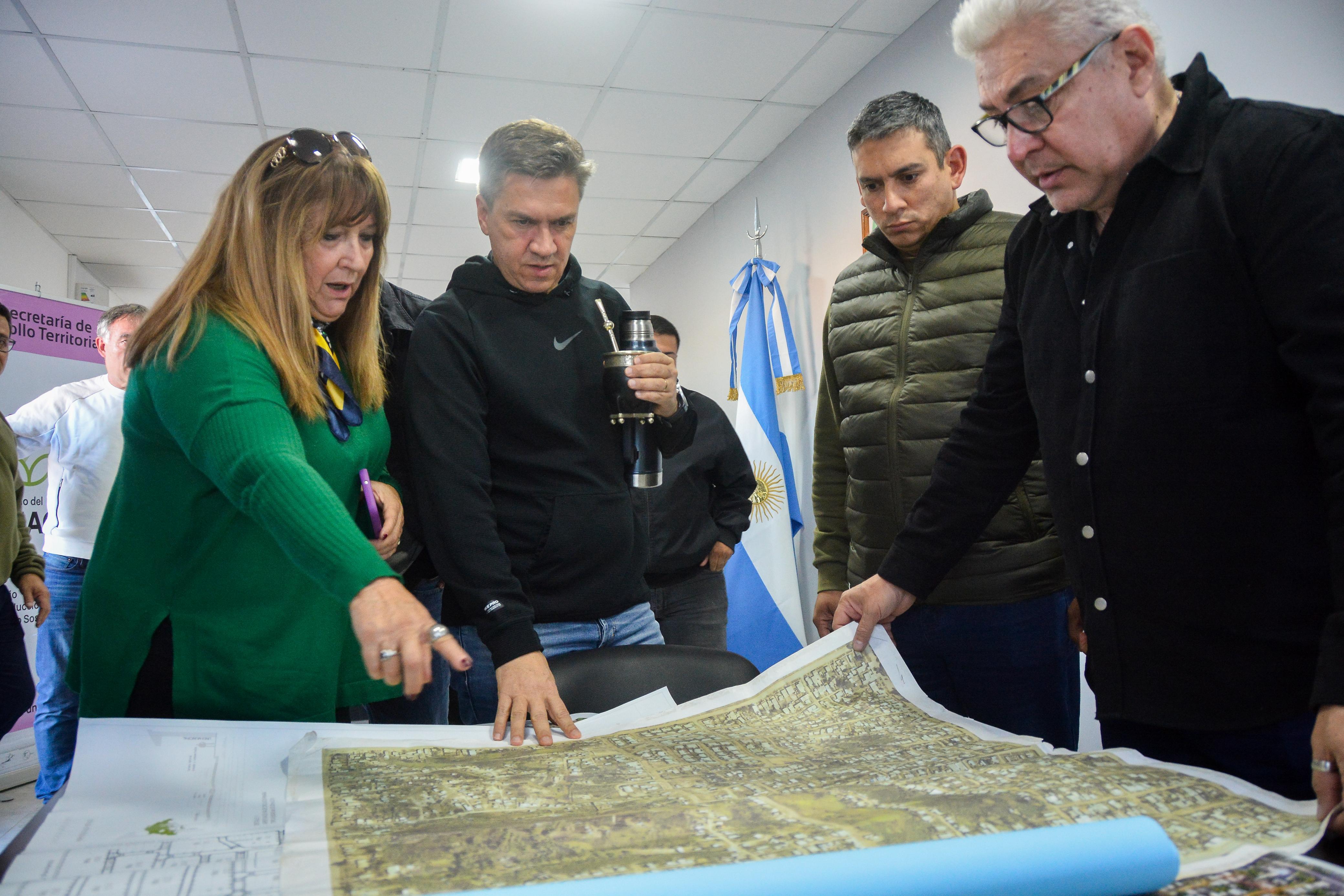 Plan provincial de urbanización: ripio y trabajos de mantenimiento en La Rubita