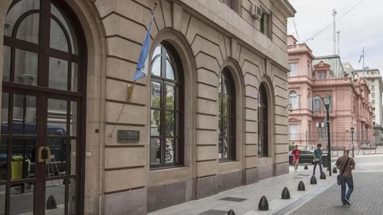 Se quejan de Maduro y quieren manejarse con clandestinidad: La SIDE activaría un protocolo para regular las aprehensiones por parte de agentes de inteligencia
