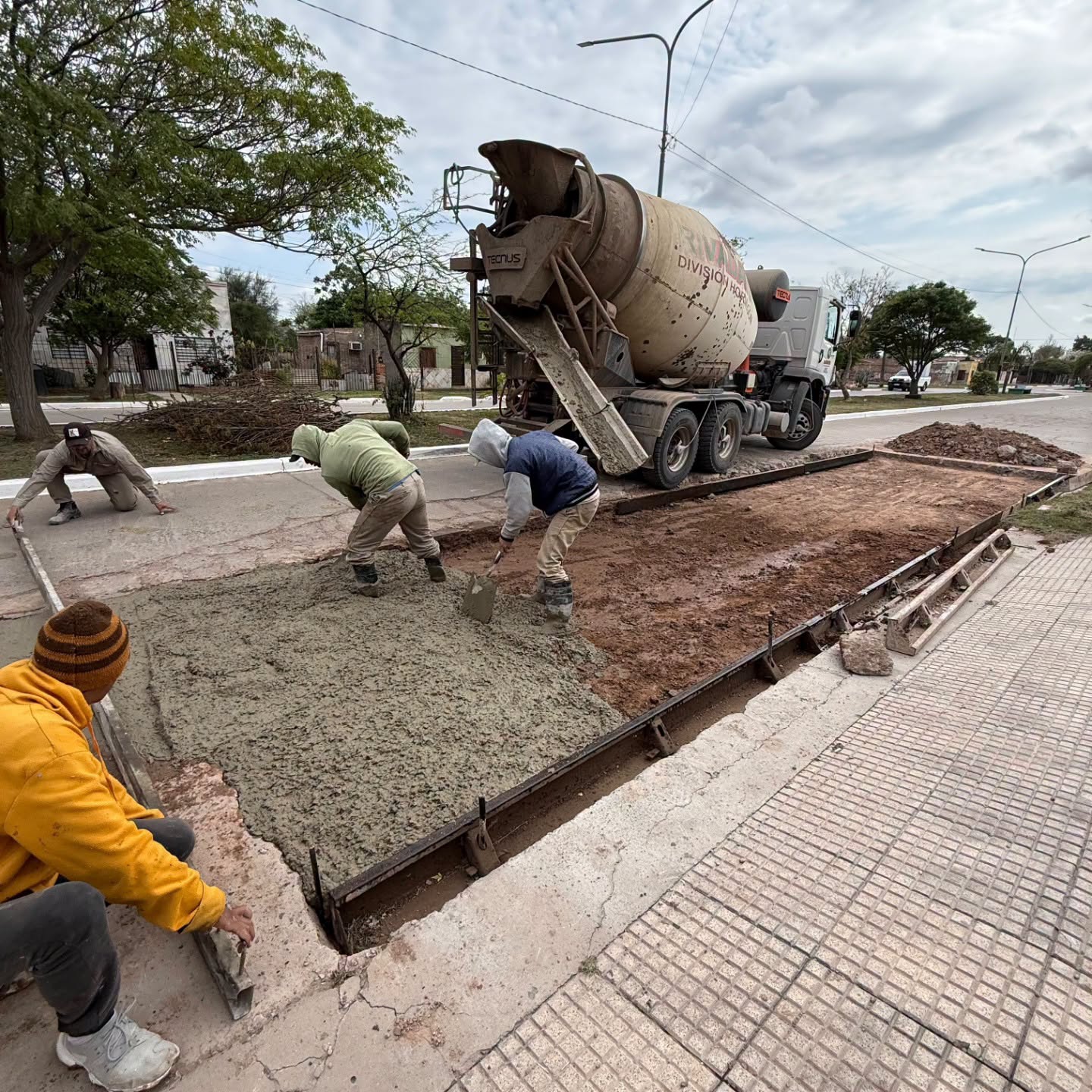 General Pinedo: continúa el Plan de Bacheo para mejorar las calles