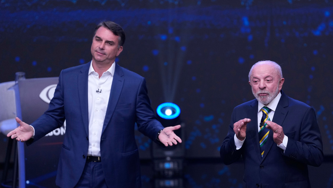 Lula y Flávio Bolsonaro chocan en su primer debate a una semana de balotaje: momentos más destacados (VIDEOS)